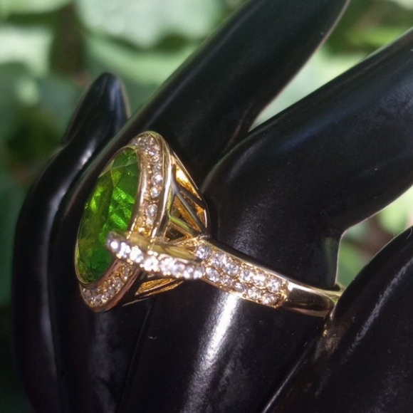 Martini Glass Shape ring - Picture 11 of 16